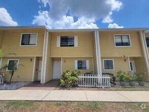 Building Photo - 22604 Watersedge Blvd