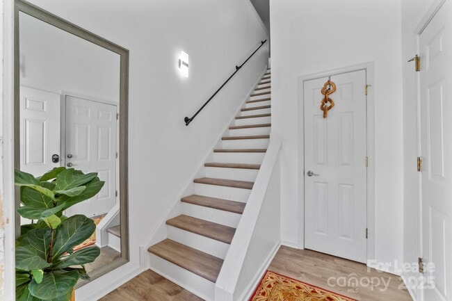 Building Photo - 18823 Cloverstone Cir