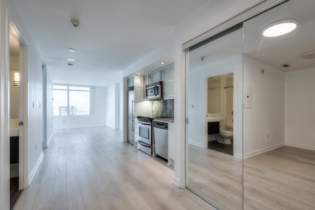 Building Photo - 25 Telegram Mews