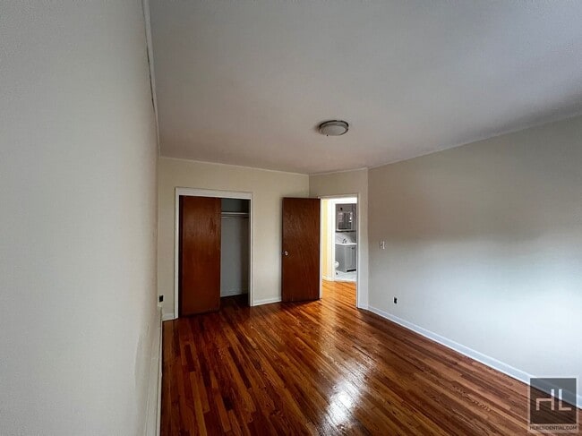 Foto del edificio - AMUNDSON AVENUE