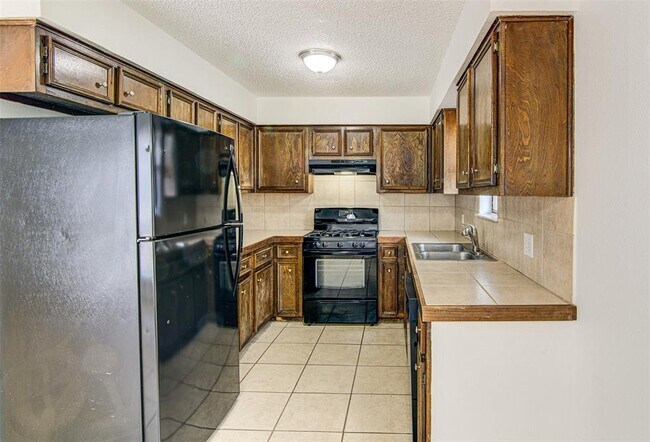 Foto del edificio - 1202 Westcott Dr
