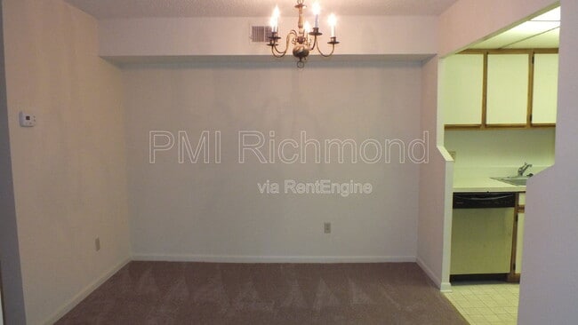 Foto del edificio - 2103 Turtle Creek Dr