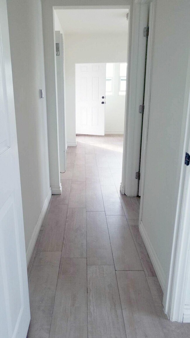 Foto del edificio - 3935 Tweedy Blvd