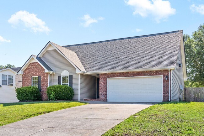 Building Photo - 1697 Cedar Springs Cir