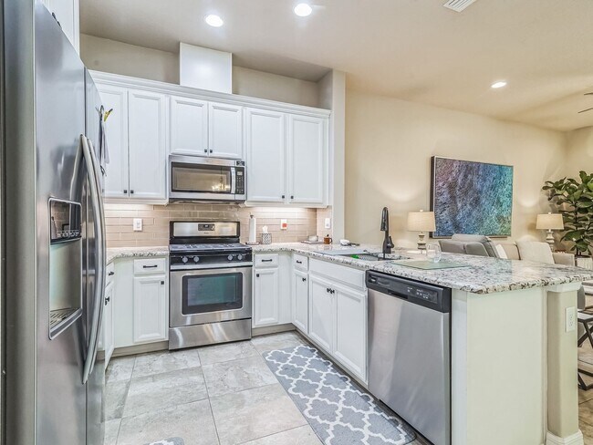 Building Photo - 3 Bedroom Townhome in Rockledge