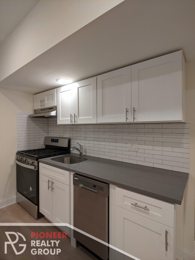 Foto del edificio - 3523 N Broadway St