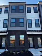 Building Photo - 309 Lyla Ln