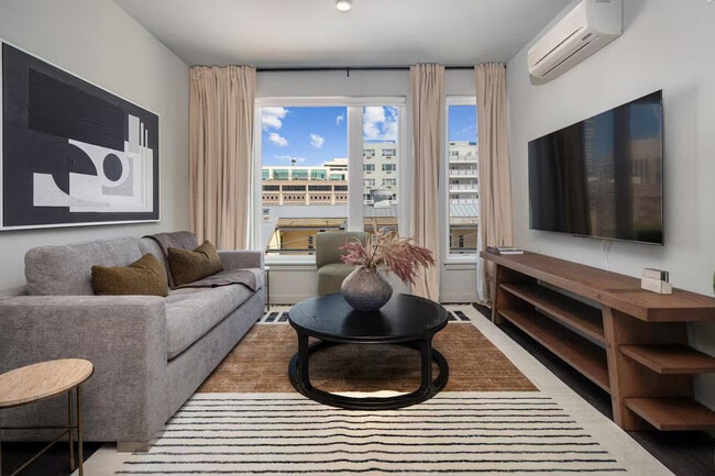 Building Photo - 51 S Broadway