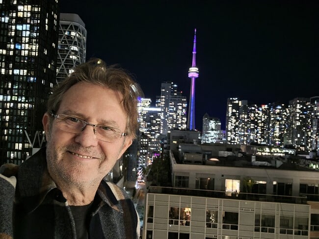 Photo du bâtiment - 280 Dundas St W