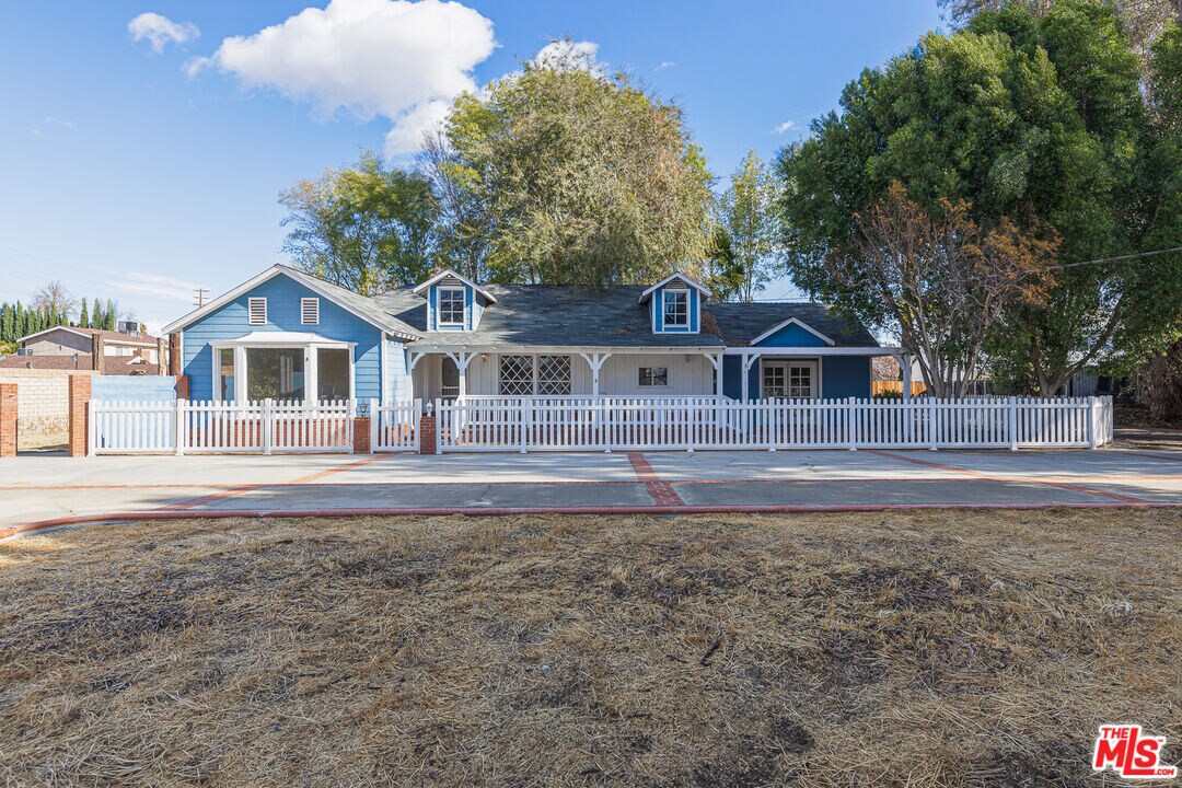 Primary Photo - 6738 Shoup Ave