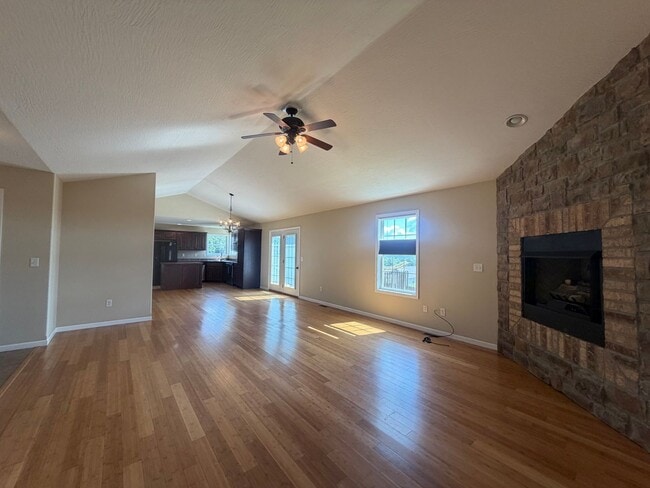 Building Photo - 161 Lyle Curtis Cir