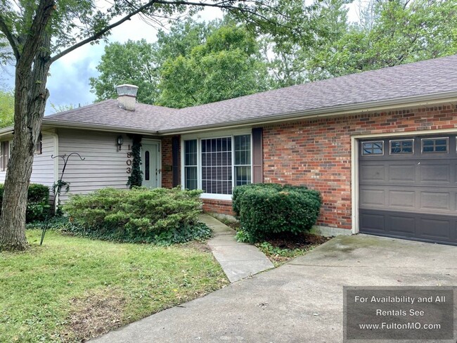 Foto del edificio - 1803 North School Road Fulton, MO 65251