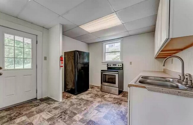 Foto del edificio - 975 Dorsey Ave