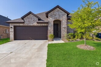 Building Photo - 548 Bradley Dr
