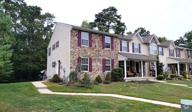 Building Photo - 20 Normans Ford Dr