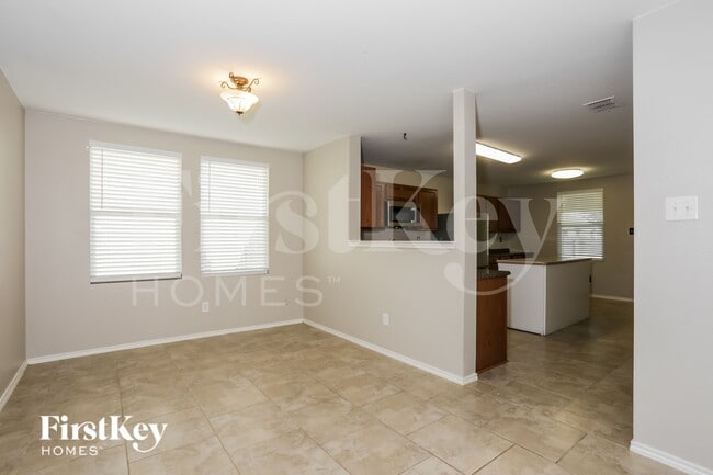 Building Photo - 1413 Erin Ct