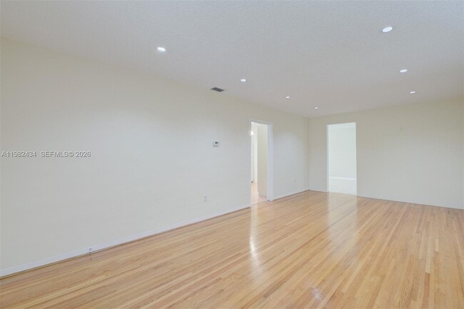 Building Photo - 229 Candia Ave