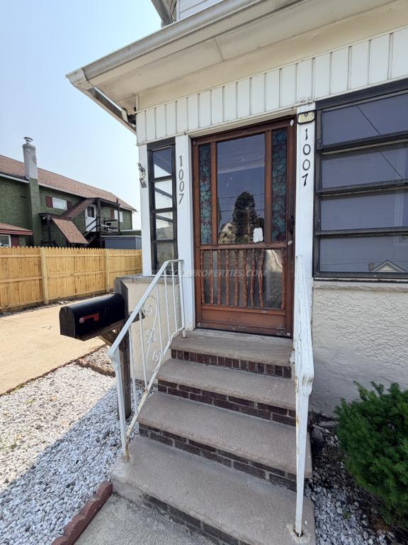 Building Photo - 1007 Stafford Ave