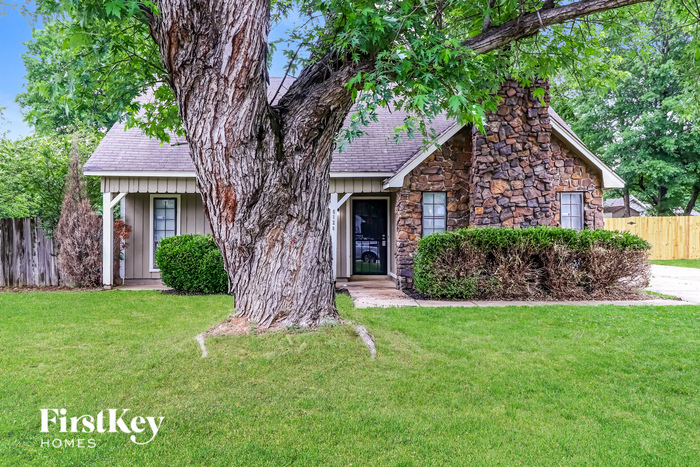 Primary Photo - 6120 Briarbend Ln