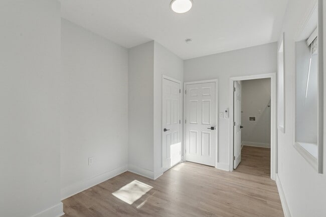 Foto del edificio - 2862 N Stillman St