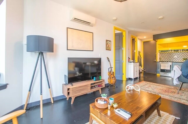 Foto del edificio - 1294 Park Pl