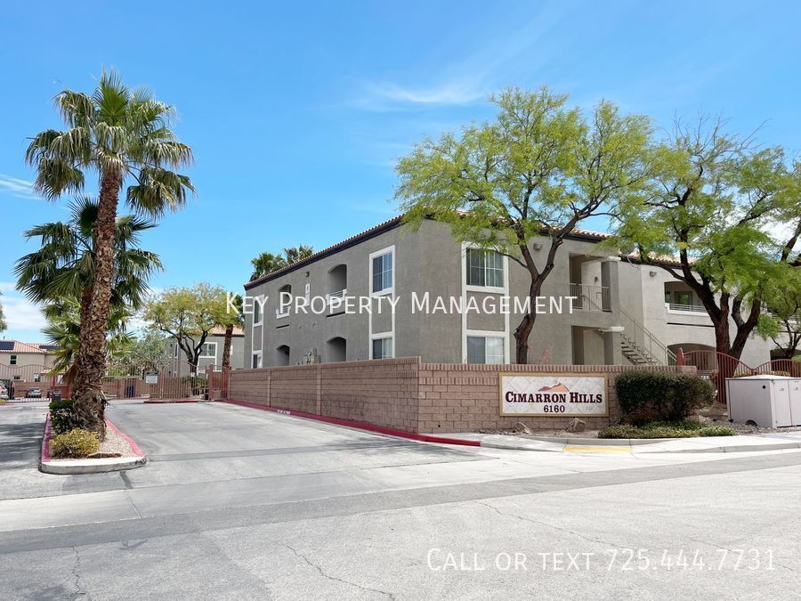 Foto principal - 6160 Rumrill St