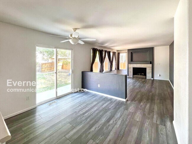 Foto del edificio - 2691 E 132nd Ave
