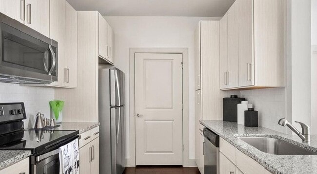 Building Photo - CityPark View