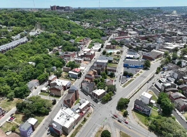 Foto del edificio - 314 W McMicken Ave