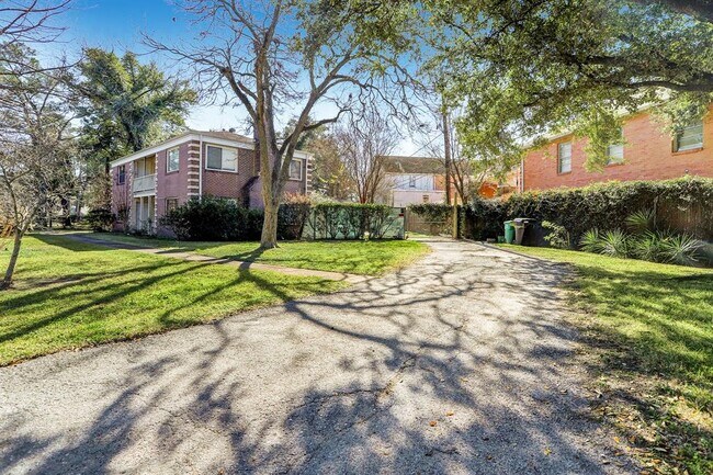 Foto del edificio - 3309 Lawrence St