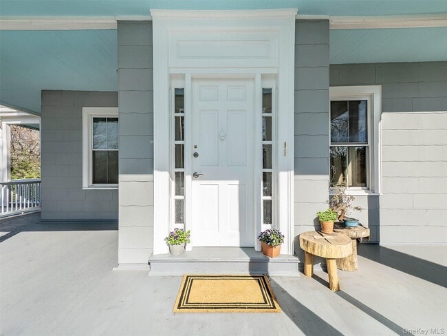 Building Photo - 26 Summit Ave