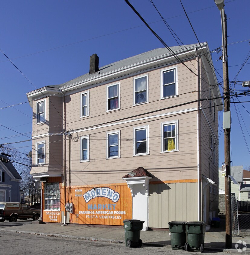 227 Waldo St, Providence, RI 02909 Apartments in Providence, RI