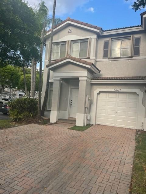 Foto del edificio - 5767 NW 113th Ave