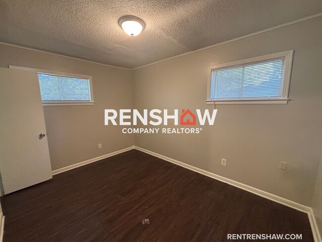 Foto del edificio - 4253 Argonne St