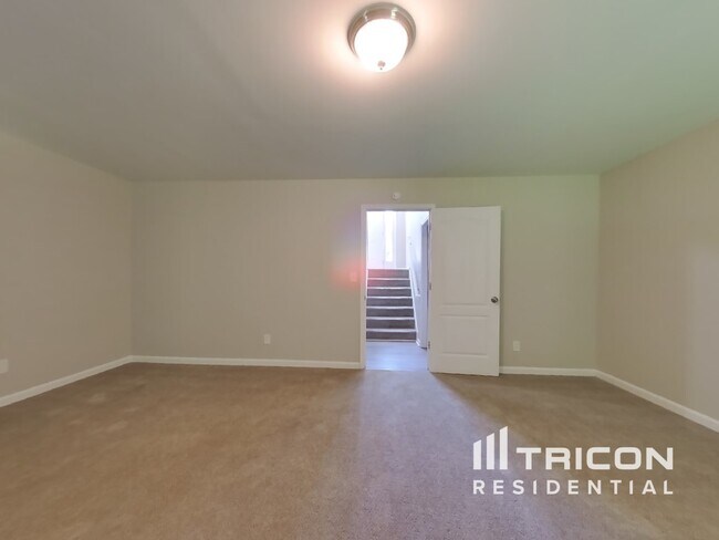 Foto del edificio - 265 Thornberry Cir