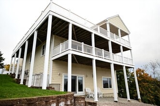 Building Photo - 26 Midledge Ave