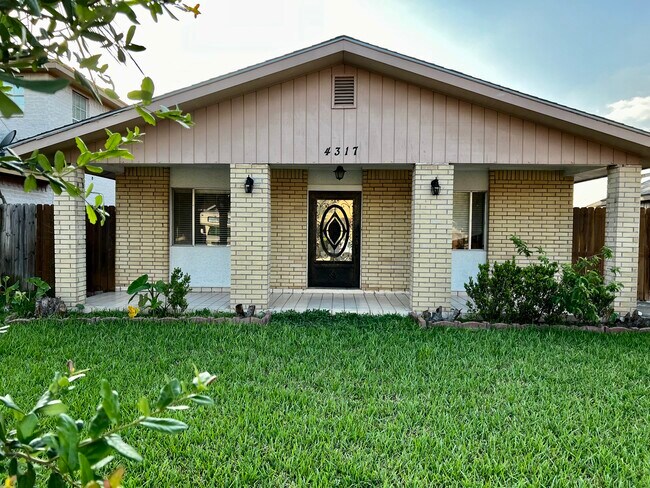 Building Photo - 4317 Palma Blanca Dr