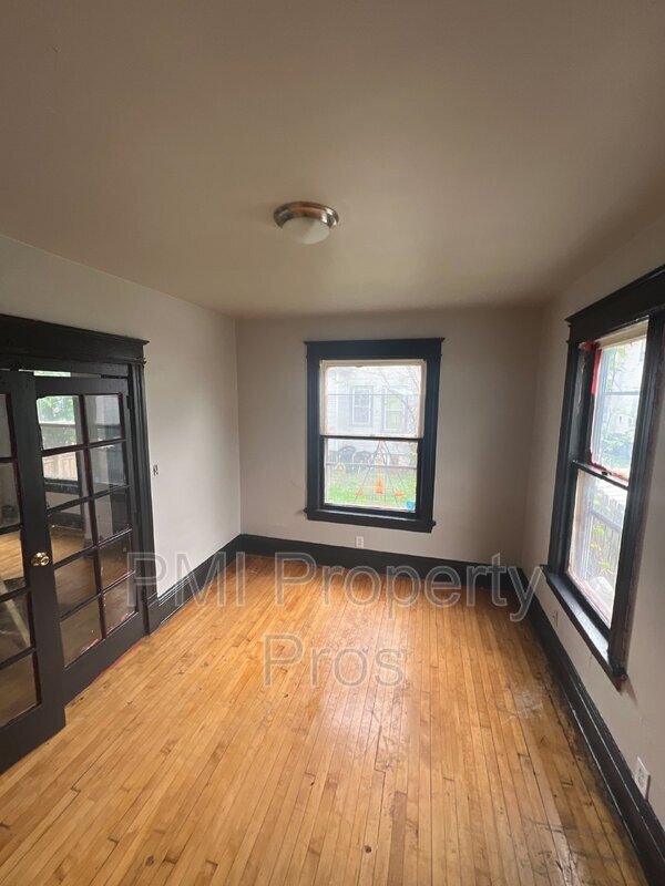 Foto del edificio - 1010A S 26th St