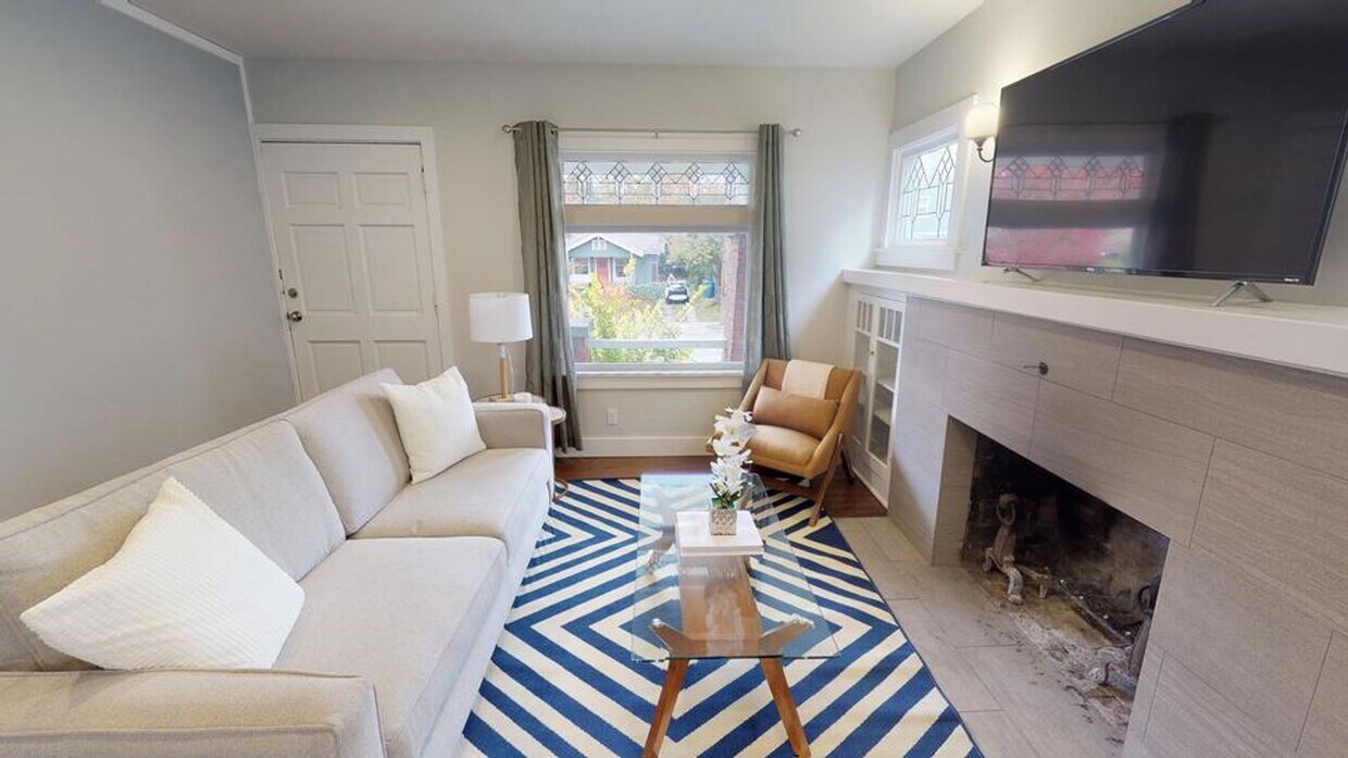 Foto principal - Newly remodeled home in Northern Universit...