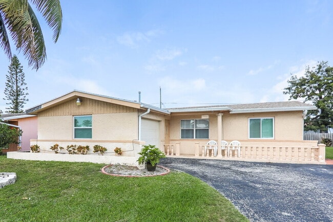 Building Photo - 9521 NW 25th St