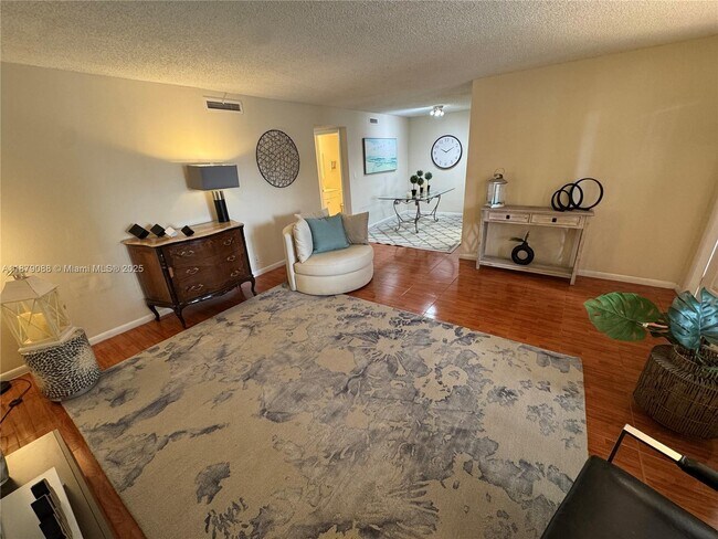 Foto del edificio - 6900 SW 39th St