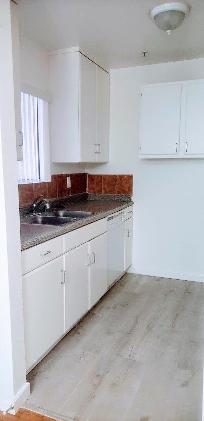 Foto del edificio - 14431 Valerio St