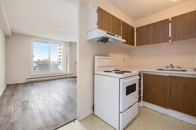 Building Photo - The Arosa