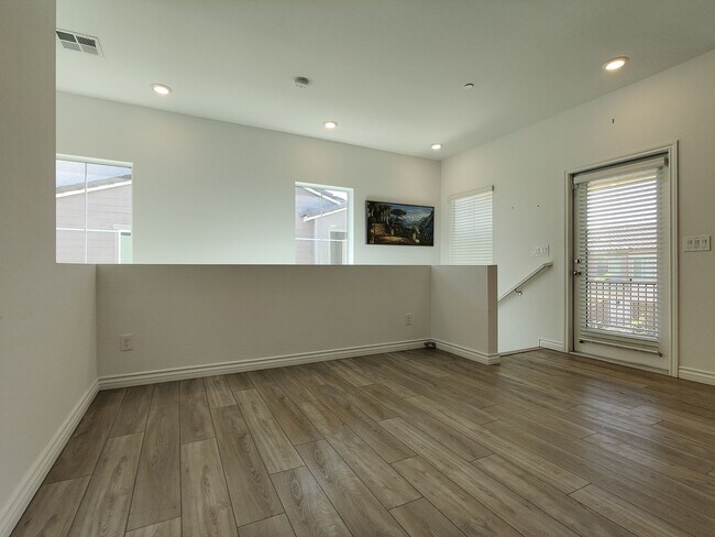 Foto del edificio - 267 Cordelia Cove Ave