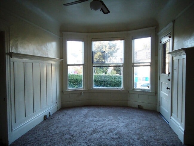 Foto del edificio - 429 Monterey St