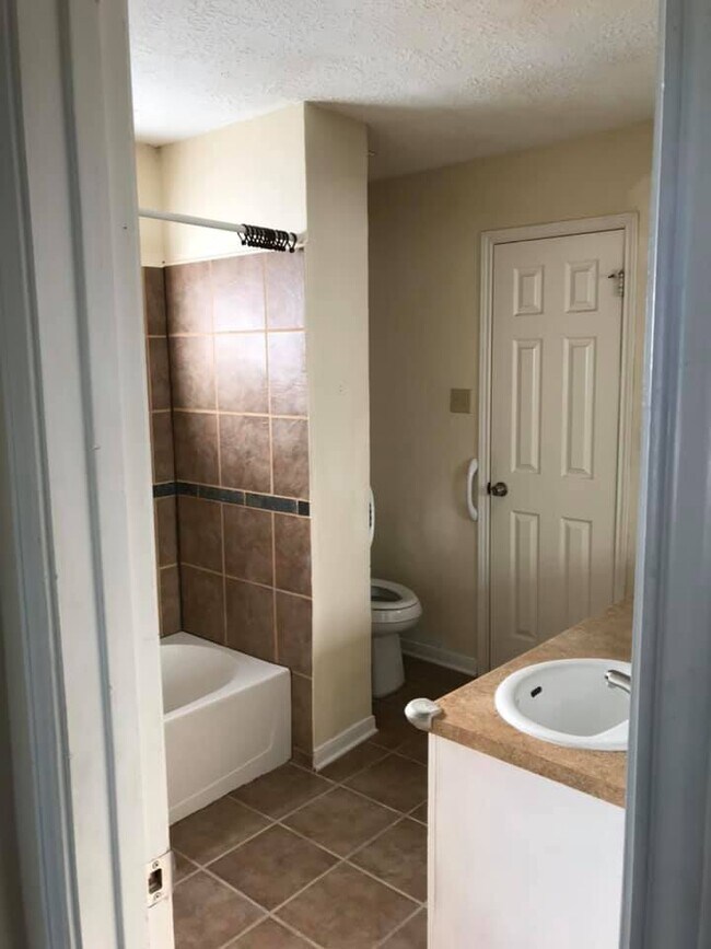 Building Photo - 9854 Golden Eagle St