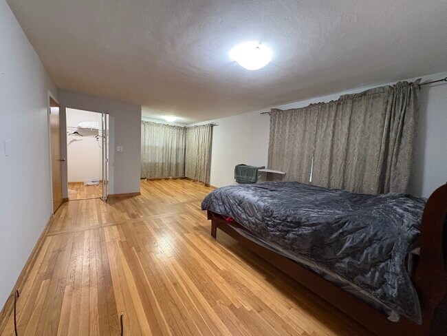 Building Photo - 260 N St Marys Rd