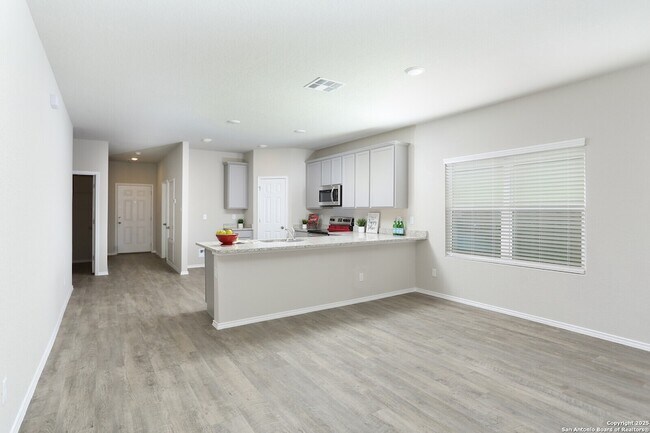 Building Photo - 14647 Stirrup Trce