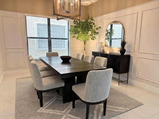 Foto del edificio - 16645 Germaine Dr