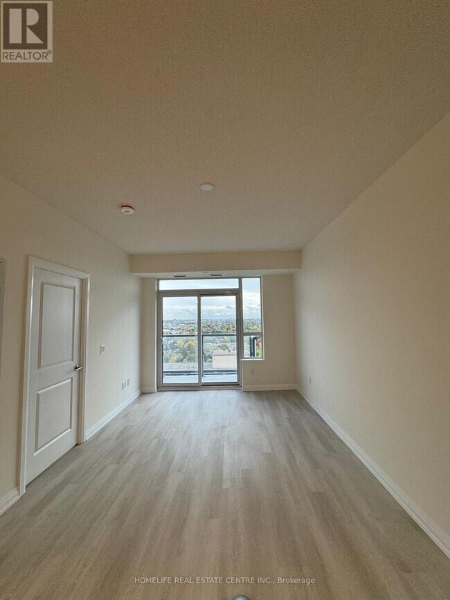 Photo du bâtiment - 3270 Sheppard Ave E